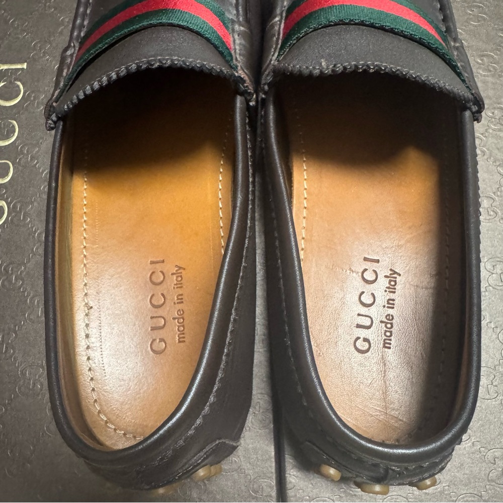 Gucci Brown and Green Leather Loafers with Signature Stripe - Picture 7 of 12